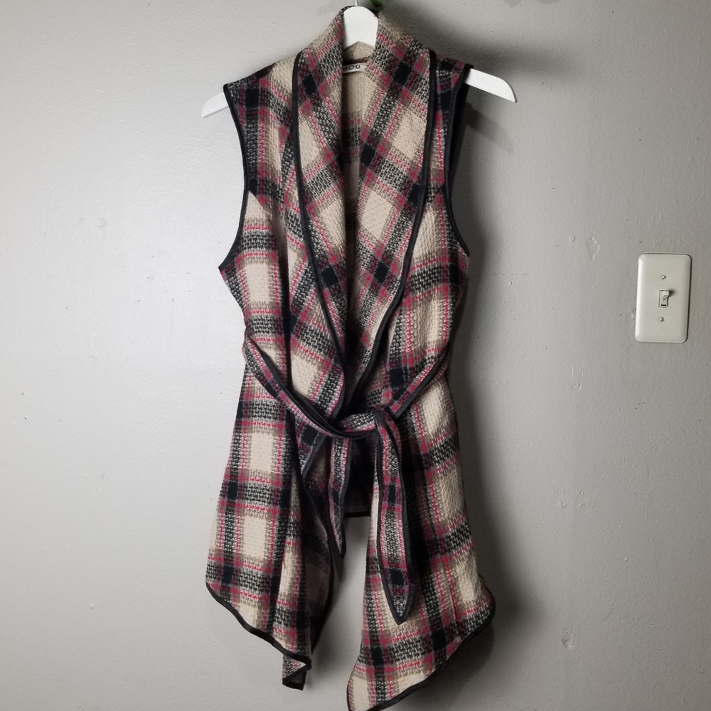 Mod buffalo plaid waterfall belted vest si…